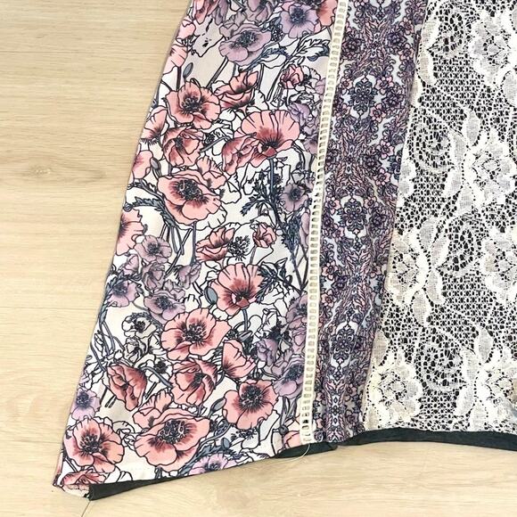 Taylor & Sage Floral and Lace Swing Halter Tank Top Size Small EUC - Picture 5 of 10